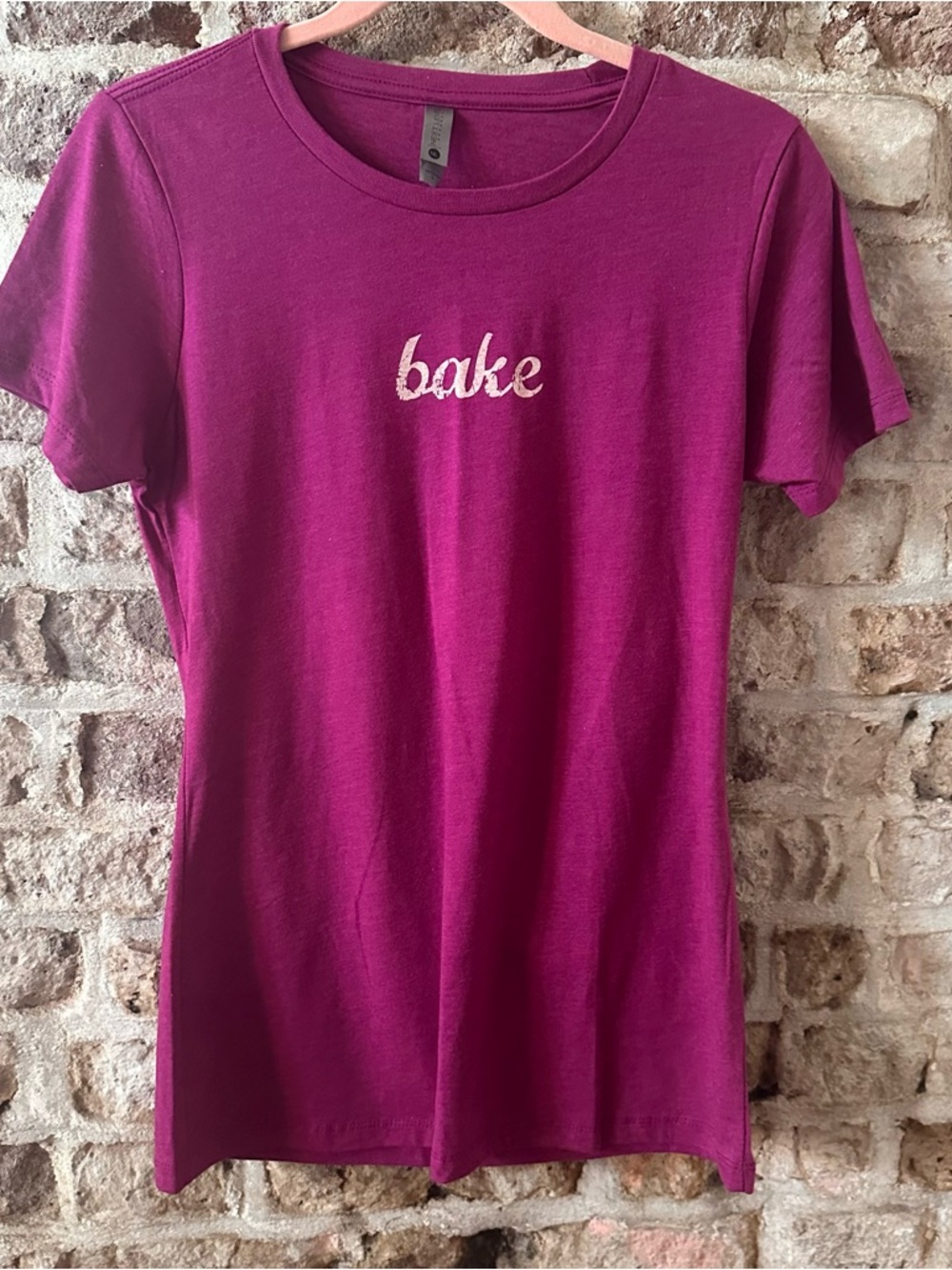 Women's Magenta 'bake' Graphic Tee